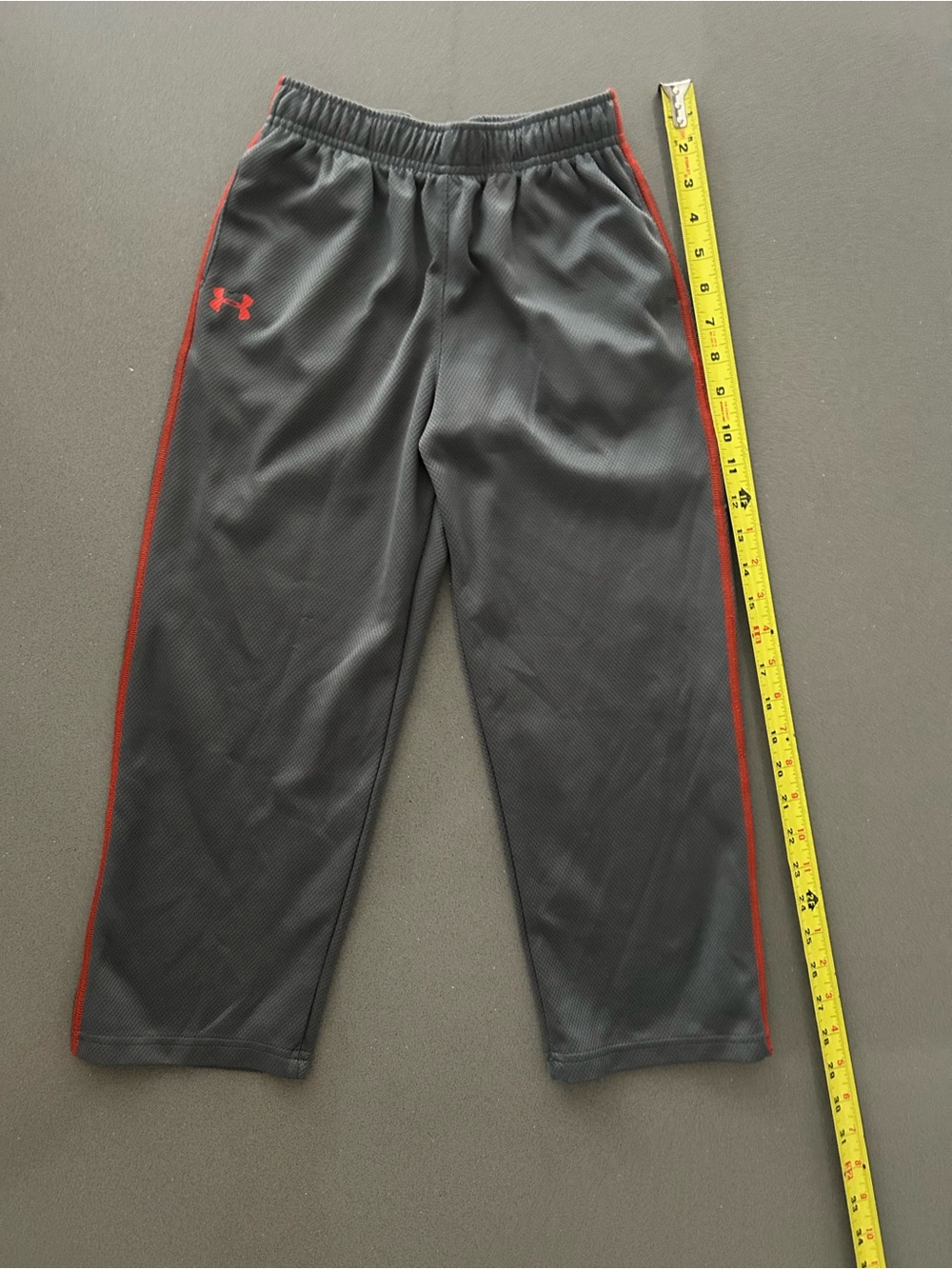 Under Armour Boys Gray Athletic Track Pants Size 7…
